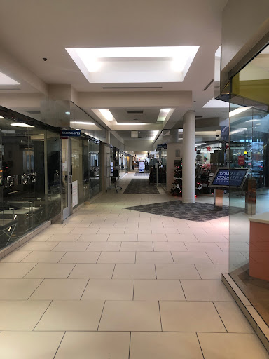 Shopping Mall «Town & Country Shopping Center», reviews and photos, 300 E Stroop Rd, Dayton, OH 45429, USA