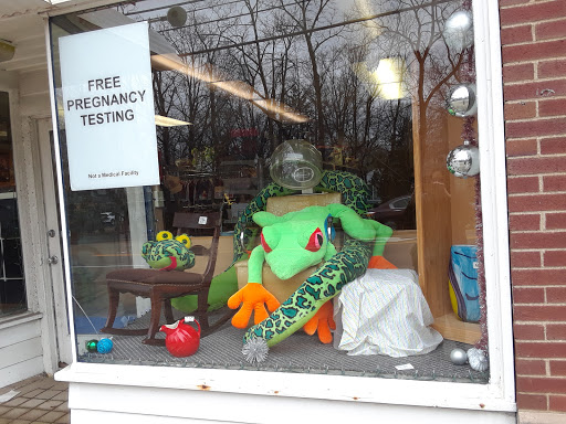 In Review Shop, 4768 N High St, Columbus, OH 43214, USA, 