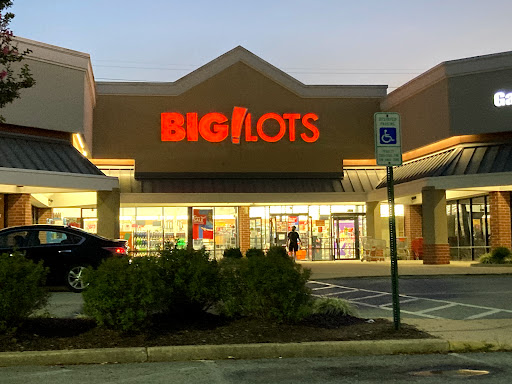 Big Lots, 1200 Smallwood Dr, Waldorf, MD 20603, USA, 