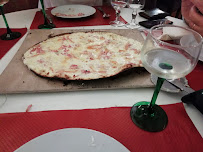 Tarte flambée du Restaurant de spécialités alsaciennes Vents d'Est à Toulouse - n°7