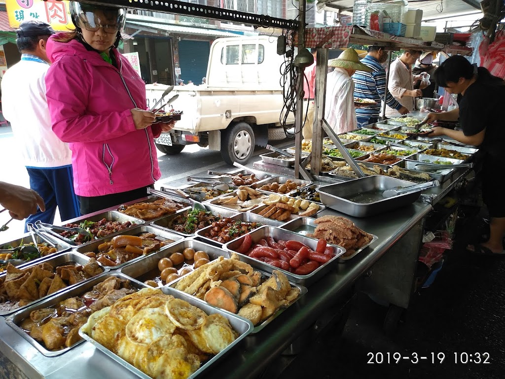 豐富自助餐 的照片