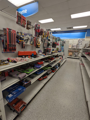 Clothing Store «Ross Dress for Less», reviews and photos, 352 S College Rd, Wilmington, NC 28403, USA