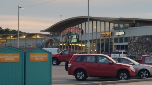 Grocery Store «Supermercado Nuestra Familia», reviews and photos, 1826 Vinton St, Omaha, NE 68108, USA