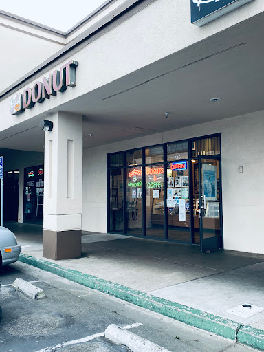 Donut Shop «Royal Donut Shop», reviews and photos, 236 Skyline Plaza, Daly City, CA 94015, USA