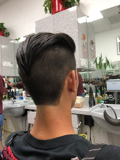 Barber Shop «Hairstyles by John», reviews and photos, 1602 E Hallandale Beach Blvd, Hallandale Beach, FL 33009, USA