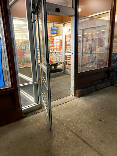 Grocery Store «Grocery Outlet Bargain Market», reviews and photos, 1936 MacDade Boulevard, Woodlyn, PA 19094, USA