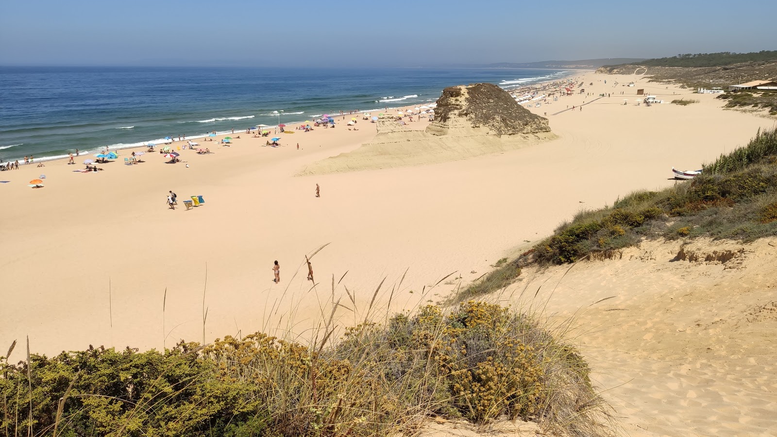 Praia do Meco的照片 带有长直海岸