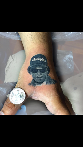 Tattoo Shop «Ink Ur Skin Tattoo Studio», reviews and photos, 22153 S Dixie Hwy, Miami, FL 33170, USA