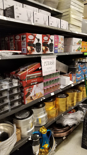 Grocery Store «Halal Import Food Market», reviews and photos, 701 E Pioneer Pkwy, Arlington, TX 76010, USA