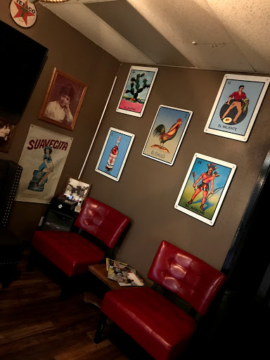 Barber Shop «Dappa Dans Barber Shop North», reviews and photos, 8222 Bedford Euless Rd, North Richland Hills, TX 76180, USA