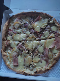 Plats et boissons du Pizzeria Pizz'Artist au feu de bois (Artisan Pizzaïolo) 🔥🍕 à Ancizan - n°5