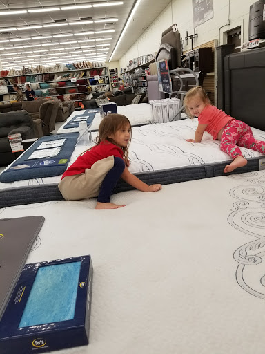 Discount Store «Big Lots», reviews and photos, 404 N Canal Blvd, Thibodaux, LA 70301, USA