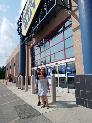 Electronics Store «Best Buy», reviews and photos, 2907 Centre Dr, Fairborn, OH 45324, USA
