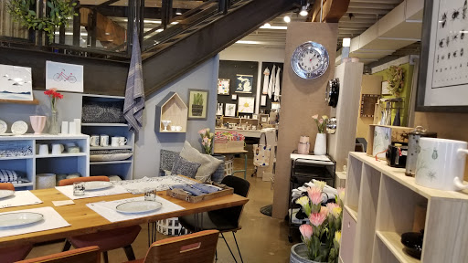 Shopping Mall «Kerrytown Market & Shops», reviews and photos, 407 N 5th Ave, Ann Arbor, MI 48104, USA