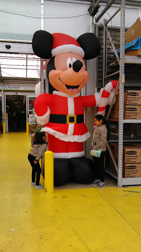 Shopping Mall «Lakeshore Crossing Shopping Center», reviews and photos, 410 Shallowford Rd, Gainesville, GA 30504, USA