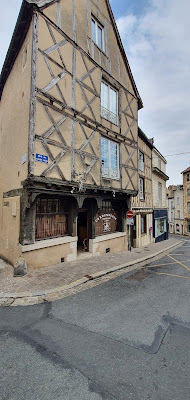 Cordonnerie Traditionnelle à Poitiers