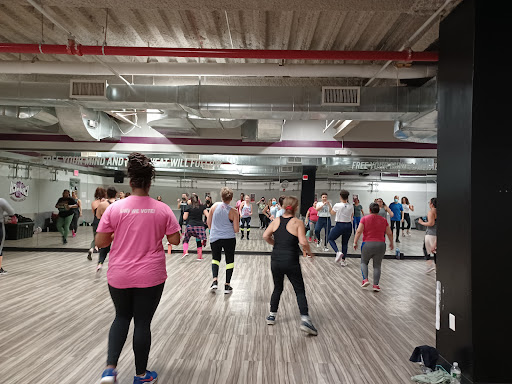 Health Club «Crunch - Richmond Hill», reviews and photos, 115-2 Jamaica Ave, Queens, NY 11418, USA