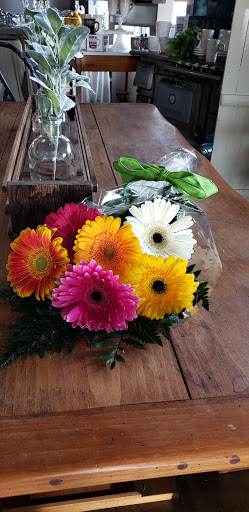 Florist «Cottonwood Florist», reviews and photos, 4681 W 20th St, Greeley, CO 80634, USA