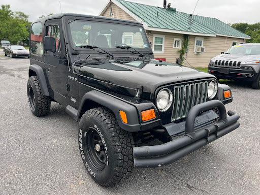 Used Car Dealer «Royal Pike Motors», reviews and photos, 411 N Commerce Ave, Front Royal, VA 22630, USA