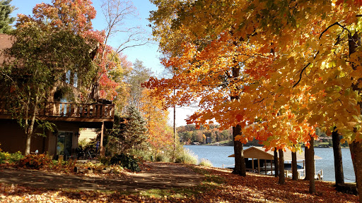 Tourist Attraction «Apple Valley Lake», reviews and photos, Apple Valley Dr, Howard, OH 43028, USA