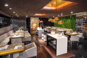 99 Sushi Bar Eurobuilding image