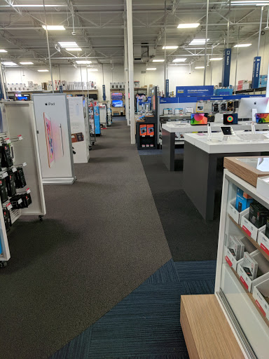 Electronics Store «Best Buy», reviews and photos, 2165 Bronze Star Dr, Woodland, CA 95776, USA