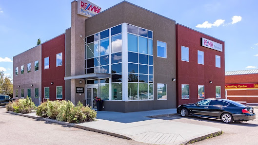 Mia Saleta Pereda REALTOR®️ 12 Hebert Rd, St. Albert, AB T8N 5P4, Canada