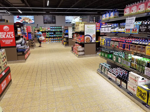 Supermarket «ALDI», reviews and photos, 1365 Lee St, Des Plaines, IL 60018, USA