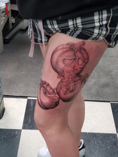 Tattoo Shop «Valhallas Gate Tattoo», reviews and photos, 201 Caldwell Blvd, Nampa, ID 83651, USA