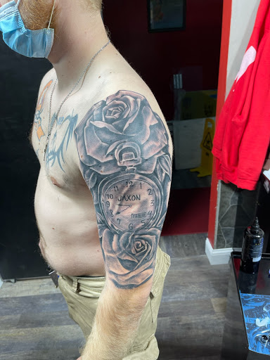 Tattoo Shop «Blackhouse Ink Tattoos», reviews and photos, 691 E 185th St, Cleveland, OH 44119, USA