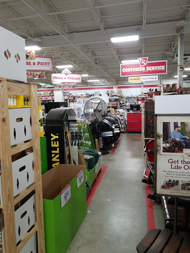 Home Improvement Store «Tractor Supply Co.», reviews and photos, 67 Palomba Dr, Enfield, CT 06082, USA