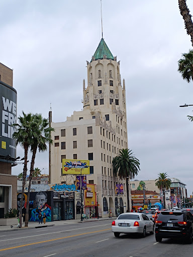 Le Oriental Bistro image