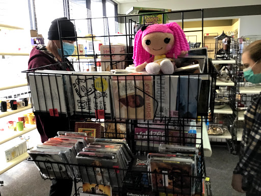 Thrift Store «Angel View Resale Store - Bermuda Dunes», reviews and photos, 77898 Country Club Dr # 91, Palm Desert, CA 92211, USA