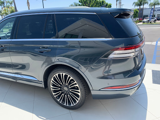 Lincoln Mercury Dealer «Lincoln South Coast», reviews and photos, 1405 Auto Mall Dr, Santa Ana, CA 92705, USA