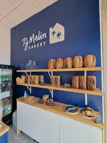 Comments and reviews of Tŷ Melin Bakery shop
