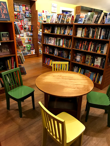 Book Store «Bunch of Grapes Bookstore», reviews and photos, 35 Main St, Vineyard Haven, MA 02568, USA
