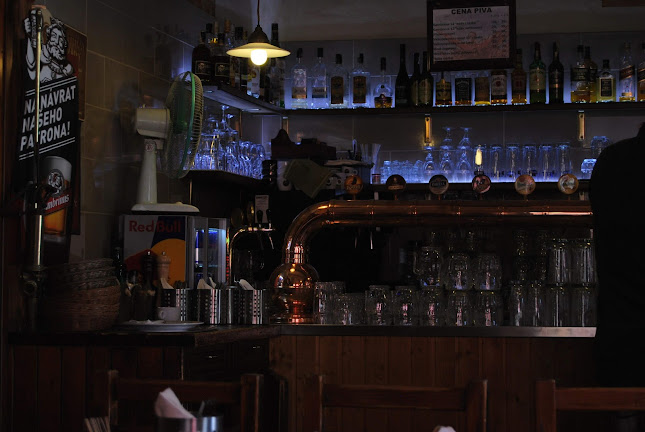Opiniones de BeerHouse El Templario en Latacunga - Pub
