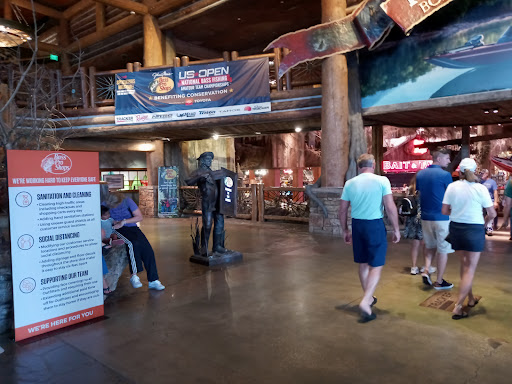 Sporting Goods Store «Bass Pro Shops», reviews and photos, 1935 S Campbell Ave, Springfield, MO 65807, USA