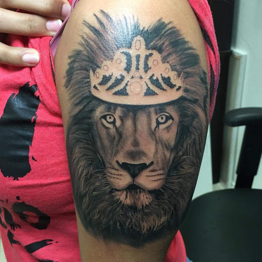 Explore lizard tattoo ideas, creative tattoo ideas in Arlington, available at Arlington Ink