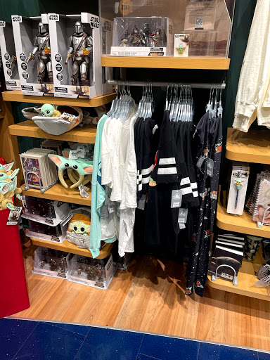 Toy Store «Disney Store», reviews and photos, 500 W Farms Mall, Farmington, CT 06032, USA