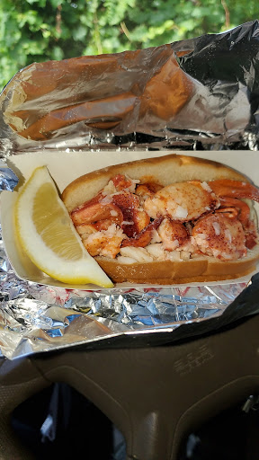 Seafood Market «Cold Harbor Seafood & Market», reviews and photos, 465 Taylor Rd, Enfield, CT 06082, USA