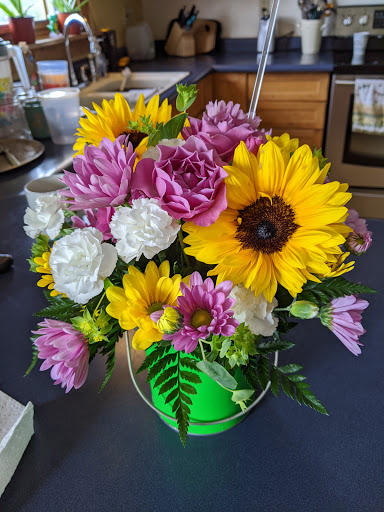 Florist «Flowers By Roger», reviews and photos, 1210 Manchester Ave, Middletown, OH 45042, USA