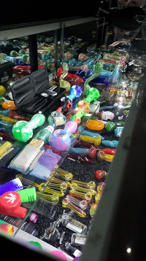 Vaporizer Store «ROCK N ROLL IT SMOKE SHOP AND VAPE SHOP», reviews and photos, 11750 Barker Cypress Rd, Cypress, TX 77433, USA