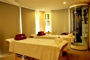 Decent Spa - Massage Center in Gurgaon-Massage Spa near me image
