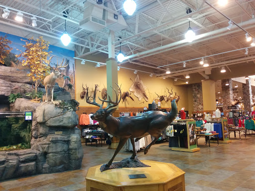 Outlet Mall «St. Louis Outlet Mall», reviews and photos, 5555 St.Louis Mills Blvd, Hazelwood, MO 63042, USA