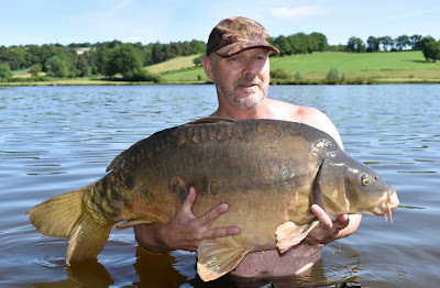 Majestic Carp à Bricquebec-en-Cotentin