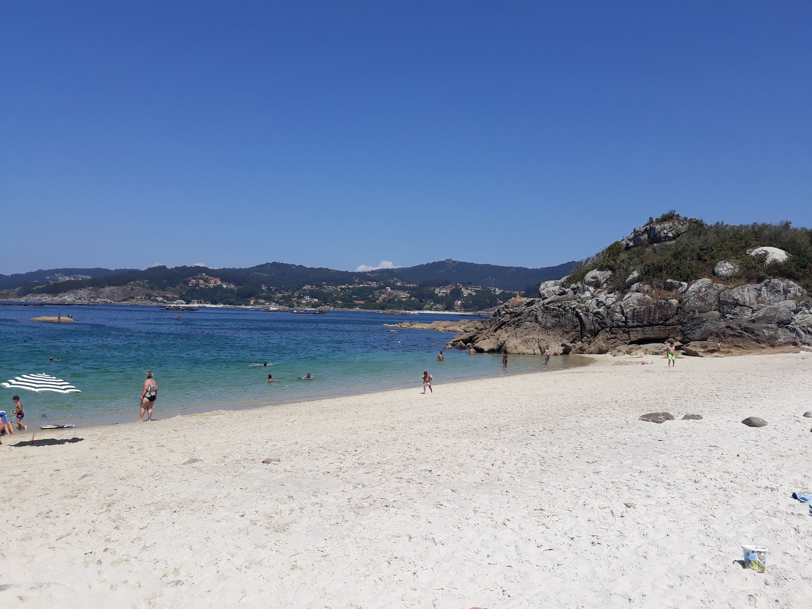 Praia de San Xian'in fotoğrafı - rahatlamayı sevenler arasında popüler bir yer