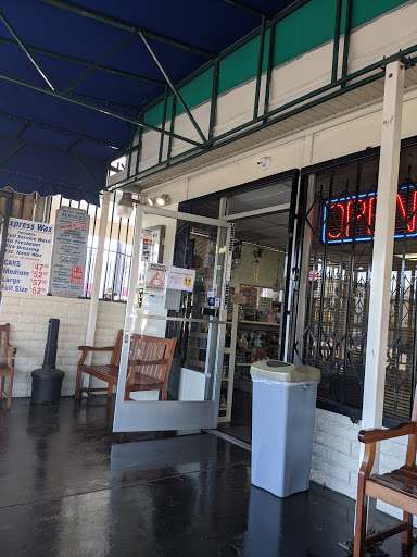 Car Wash «Holt Boulevard Car Wash», reviews and photos, 322 W Holt Blvd, Ontario, CA 91762, USA