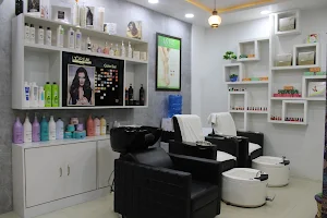 Shades Skin & Hair Care | Skin | Hair | Makeup | Beauty Parlour | Salon | Beauty Parlour in Sikar, Salon in Sikar image