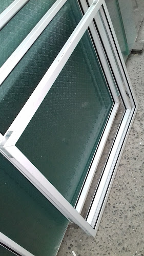 Greenval Aluminios Y Vidrios - Tienda de ventanas